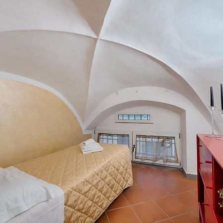 Santo Spirito Frescos By Mmega Apartment Florence Ngoại thất bức ảnh