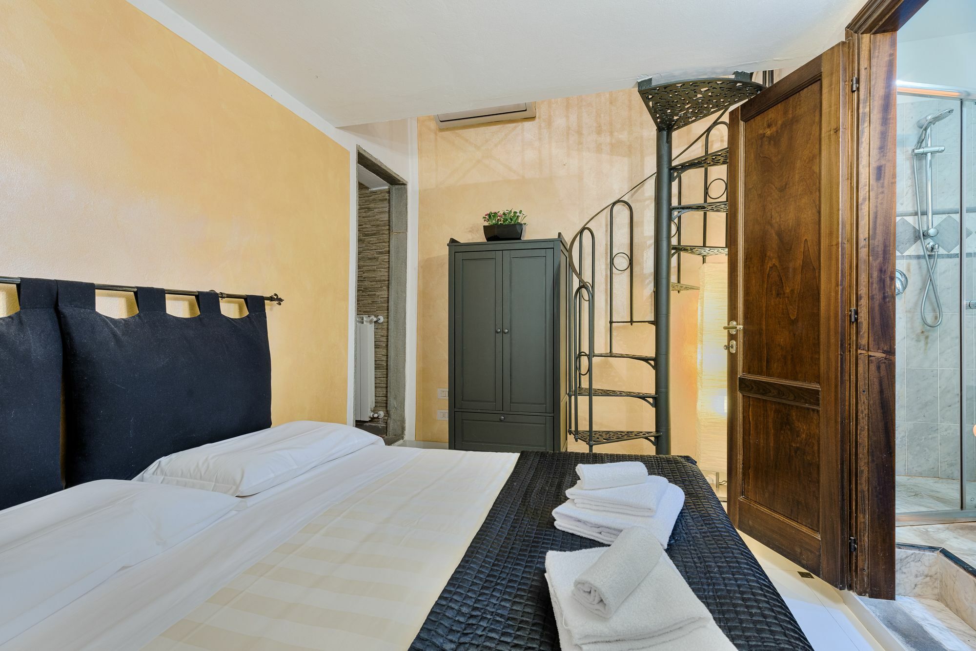 Santo Spirito Frescos By Mmega Apartment Florence Ngoại thất bức ảnh